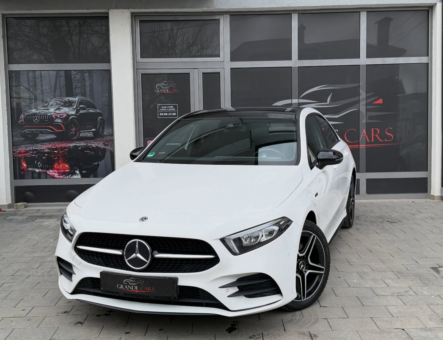 Mercedes A-Class 250 EQ Power AMG LINE